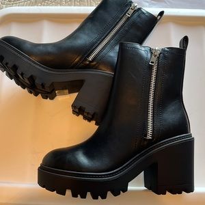 UO Zip Up Black Booties